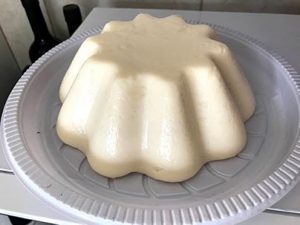 Desenformar o Manjar branco ja gelado